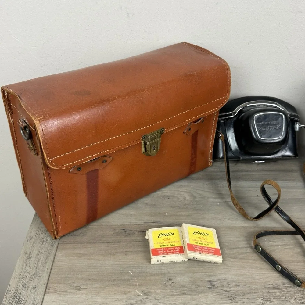 Lot Of Vintage Camera Lens Cases Gear  Accessories Brownie Movie Camera READ